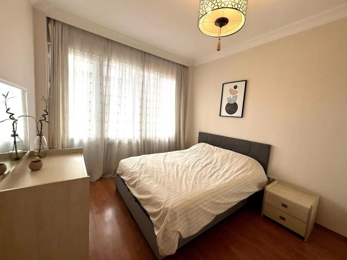 Modern 2-Br Apt Near Yildiz Metro Station Istanbulská provincie 0*,  Turecko